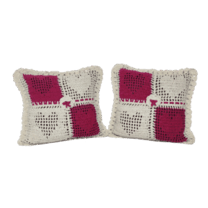 Almofadas ninho de corações